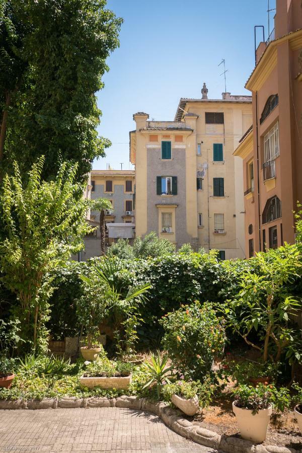 Casa Vacanze "Il Vaticano A 2 Passi" โรม ภายนอก รูปภาพ